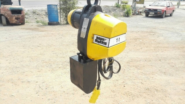 Sell>> รอกโซ่ไฟฟ้า NAVY MORRIS Made in Germany ขนาด 1 ตัน.ไฟ 380V. โซ่ยาว 6 เมตร สภาพสวยอุปกรณ์ครบดึงนิ่มพร้อม