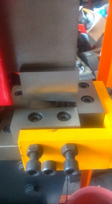 เครื่องตัดเจาะตัดเข้ามุม ขาย165,000บาท0835662999