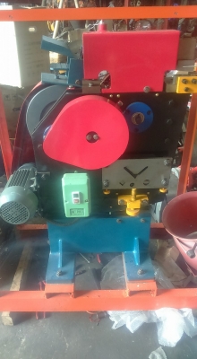 เครื่องตัดเจาะตัดเข้ามุม ขาย165,000บาท0835662999