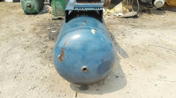 Sell>> ถังลม Champions USA. ขนาด 300 ลิตร. สภาพเดิมไม่มีผุ ถังหนา สวยๆเดิมๆพร้อมใช้.