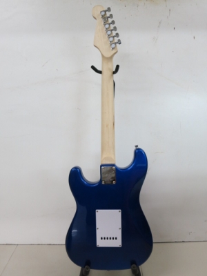 กีต้าร์ไฟฟ้า 3 แท็ค ยี่ห้อ Helium สีน้ำเงิน คอดำ ของใหม่