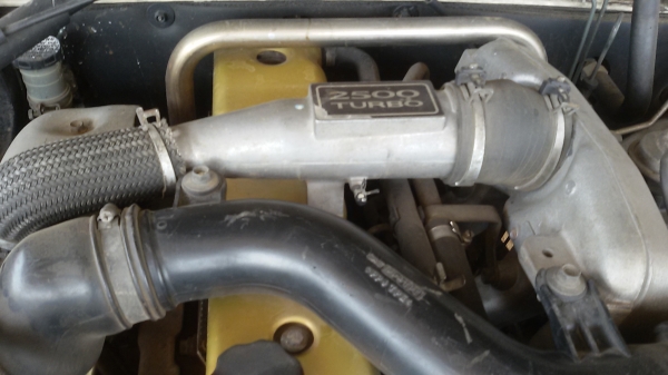 isuzu ดาร์ก้อน เครื่อง 2500 cc รุ่นหน้าหวีตัวจริง หน้าหลังเดิมๆ รถสภาพดีมาก