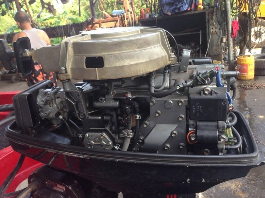 ขายเครื่องเรือซูซุกิหางยาว 2จังหวะ 50แรง เครื่องดีมากสตาร์สทีเดียวติด น้ำเดินดี มาลองเครื่องดูก่อนครับแล้วจะชอบ ขาย 35000 บาท