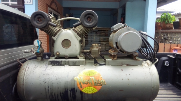 ปั๊มลมนิวไลออน150ลิตรไฟบ้านมอเตอ3แรงฮิตาชิ