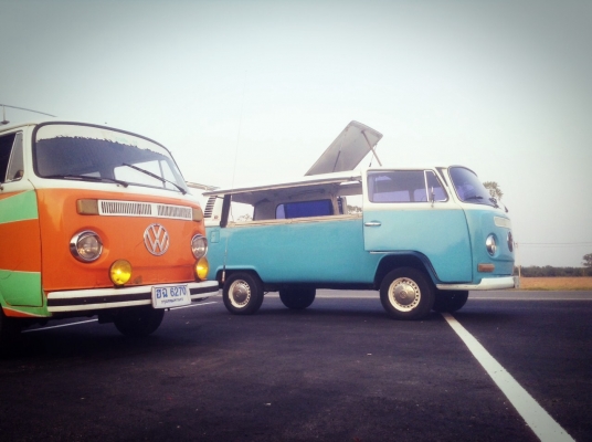 ตู้โฟล์คแตงโมเปิดบาร์ไฟเลี้ยวล่าง ทะเบียนครบ พร้อมใช้ ขับสบายๆ