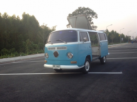 ตู้โฟล์คแตงโมเปิดบาร์ไฟเลี้ยวล่าง ทะเบียนครบ พร้อมใช้ ขับสบายๆ