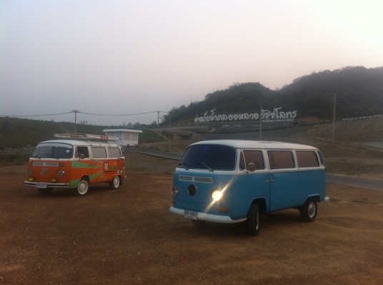 ตู้โฟล์คแตงโมเปิดบาร์ไฟเลี้ยวล่าง ทะเบียนครบ พร้อมใช้ ขับสบายๆ