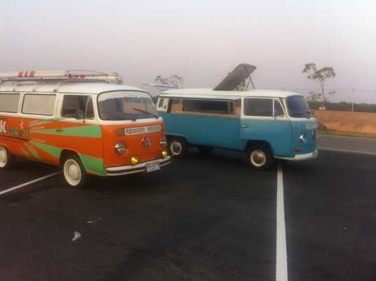 ตู้โฟล์คแตงโมเปิดบาร์ไฟเลี้ยวล่าง ทะเบียนครบ พร้อมใช้ ขับสบายๆ