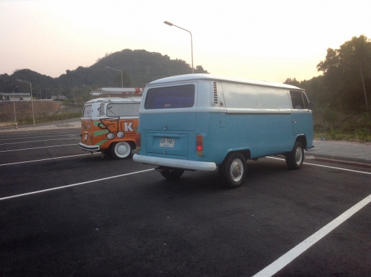 ตู้โฟล์คแตงโมเปิดบาร์ไฟเลี้ยวล่าง ทะเบียนครบ พร้อมใช้ ขับสบายๆ