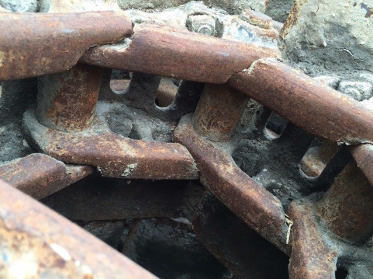 โซ่พร้อมใบเก่า kobelco sk220-3-5 ใบยาว 60 ซม เส้นละ 50,000 โซ่พร้อมใบเก่า kobelco sk220-3-5 ใบยาว 60 ซม เส้นละ 50,000