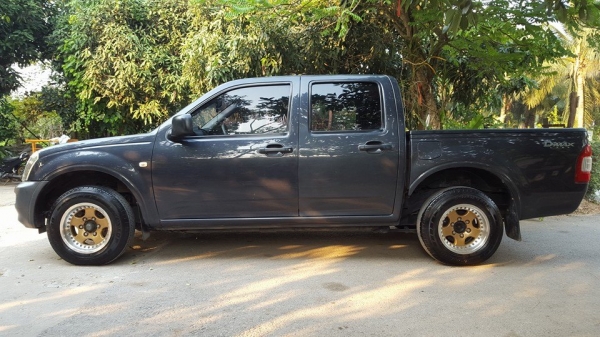 ขายกระบะisuzu 4 ประตู ปี05 ราคา 275,000 บาท  รถสวยๆ ราคาถูกๆ คุ้มๆ