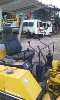 Komatsu 175,000 บาท PC30-5 เครื่องดี ปั้มดี โซ่หนา เอกสารชื้อขาย 090-772-3710 090-772-3708 Komatsu 175,000 บาท PC30-5 เครื่องดี ปั้มดี โซ่หนา เอกสารชื้อขาย 090-772-3710 090-772-3708