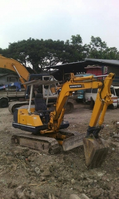 Komatsu 175,000 บาท PC30-5  เครื่องดี ปั้มดี โซ่หนา เอกสารชื้อขาย 090-772-3710 090-772-3708