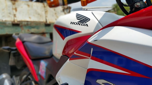 CBR150 2011 วิ่งน้อย ของแต่ง Biker แท้ท่วมคัน สวยไม่แพง ต่อรองได้