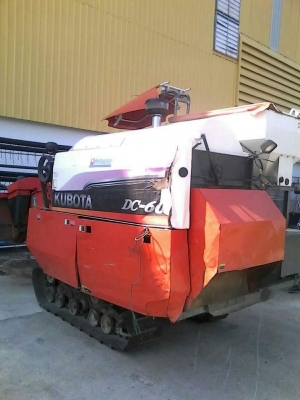 ขายรถเกี่ยวข้าว KUBOTA DC60 ปี53 สภาพพร้อมใช้งาน เอกสารเล่มทะเบียนพร้อมโอน สนใจโทร 090-8588220คุณนะ 093-3258446คุณบิว หรือเข้าดูสินค้าอื่นๆได้ที่ www.truck.in.th/498 หรือเพจFacebook ณรงค์ ซื้อขายรถมือสอง (เว็บไซต์ส่วนตัว) หรือFacebook คุณนะ รถบรรทุก