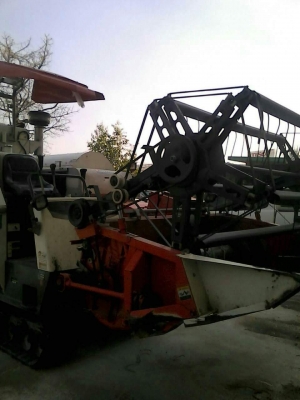 ขายรถเกี่ยวข้าว KUBOTA DC60 ปี53 สภาพพร้อมใช้งาน เอกสารเล่มทะเบียนพร้อมโอน สนใจโทร 090-8588220คุณนะ 093-3258446คุณบิว หรือเข้าดูสินค้าอื่นๆได้ที่ www.truck.in.th/498 หรือเพจFacebook ณรงค์ ซื้อขายรถมือสอง (เว็บไซต์ส่วนตัว) หรือFacebook คุณนะ รถบรรทุก