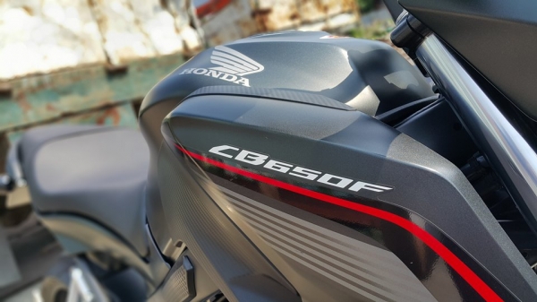 CB650F 2014 วิ่งน้อยมาก ยางโตมิชลินใหม่ ไม่แพง ต่อรองราคาได้ครับ CB650F 2014 วิ่งน้อยมาก ยางโตมิชลินใหม่ ไม่แพง ต่อรองราคาได้ครับ