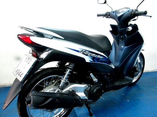 Hayate สีขาว พิมนิยม รุ่นใหม่ล่าสุด สวย เท่ ล้ำสมัยไม่ซ้ำไคร ขับดีมากๆเครื่องแรงดี ยูบ๊อกใหญ่  รถเดือน ก.ค. ปี57 ไมล์ 4 พันโล  30900