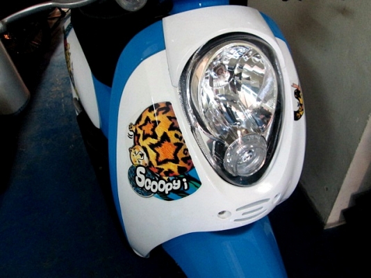 scoopy-i สีฟ้าขาว รถสวย จัดสภาพใหม่ เครื่องดีหายห่วง เบลกดี ยางดี สีสวยไร้ริ้วรอยกวนใจ ราคาสบายกระเป๋า 25900