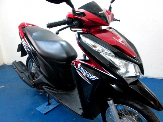 CLICK 125 i ลายเทรินอัฟ สีดำแดง รถเดือน พฤศจิกายน ปี 55 ไมล์ 9 พันโล แถม 3 รายการ 28900