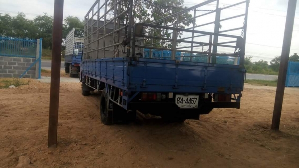 ขายรถ6ล้อ NPR130แรง ยาว5เมตร ภายในสวย เอกสารพร้อมโอน สนใจโทร 090-8588220คุณนะ 093-3258446คุณบิว หรือเข้าดูสินค้าอื่นๆได้ที่ www.truck.in.th/498 หรือเพจFacebook ณรงค์ ซื้อขายรถมือสอง (เว็บไซต์ส่วนตัว) หรือFacebook คุณนะ รถบรรทุก