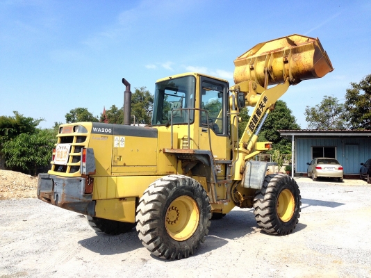 Komatsu WA200-3 นำเข้าจากญี่ปุ่น โทร.086-303-9797 กู๋อ๋า Komatsu WA200-3 นำเข้าจากญี่ปุ่น โทร.086-303-9797 กู๋อ๋า