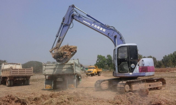 ขายรถแบคโฮ KOMATSU 128US-1 เก่านอกโซ่หนาไฟฟ้าเต็มเอกสารทะเบียน ขายรถแบคโฮ KOMATSU 128US-1 เก่านอกโซ่หนาไฟฟ้าเต็มเอกสารทะเบียน