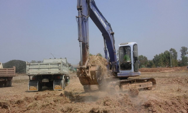 ขายรถแบคโฮ KOMATSU 128US-1 เก่านอกโซ่หนาไฟฟ้าเต็มเอกสารทะเบียน ขายรถแบคโฮ KOMATSU 128US-1 เก่านอกโซ่หนาไฟฟ้าเต็มเอกสารทะเบียน