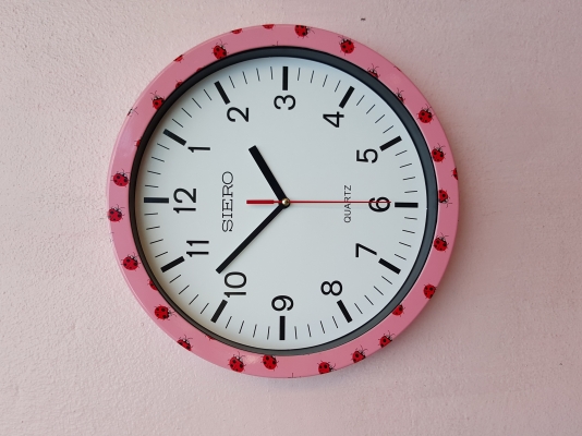 รับสั่งผลิต สั่งทำ นาฬิกาแขวนต่างๆ ตามโลโก้ ชื่ อรูป ดีไซน์ ของคุณเอง