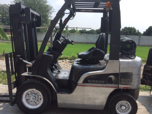 NISSAN Forklift รุ่นล่าสุด ขนาด 2 ตัน เสา 3 เมตร