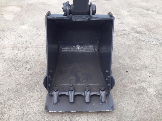 รถขุด KOMATSU PC50UU-2 ทำสีใหม่ มือสองญี่ปุ่น นำเข้าเอง