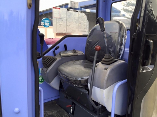 รถขุด KOMATSU PC50UU-2 ทำสีใหม่ มือสองญี่ปุ่น นำเข้าเอง