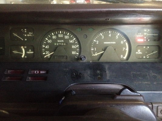 ขาย  TOYOTA TE71 LIFTBACK ปี 81