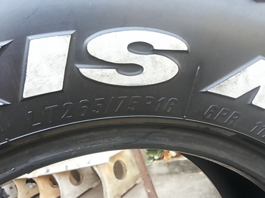 ขายยาง MAXSIS 764 MT 265/75/16 ดอกเยอะ ขายยาง MAXSIS 764 MT 265/75/16 ดอกเยอะ