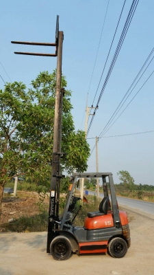 ขายด่วนรถยก TOYOTA 6FGยก1.5ตันเสาสูง6เมตรทูฟรียางตัน6เส้นยางหน้าคู้รถนอกยังไม่เคยใช้งานในเมืองไทยเลย=รุ่นใหม่ขายถูกๆๆ