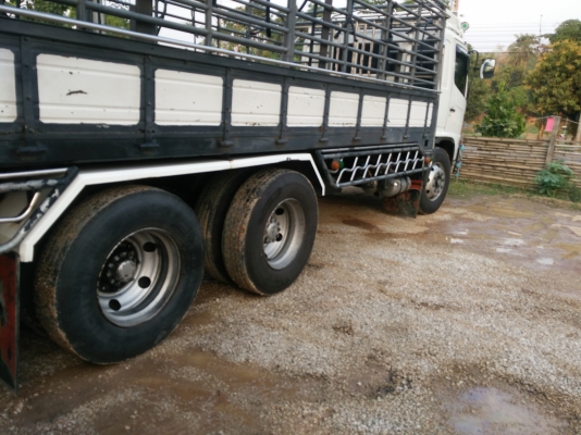 ขาย10ล้อเมกก้าเพลาเดียวเครื่อง220ปี2548ยางเรเดียลสภาพไฟแนนจัดได้800000พร้อมใช้งานรถเจ้าของเดียวออกจากศูนย์แท้ๆยาว6.50เมตร