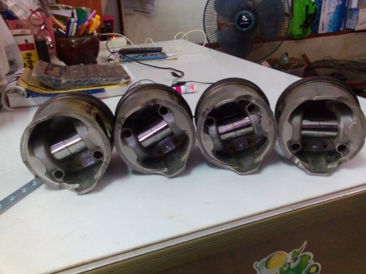 ขายลูกสูบ ISUZU3000 ดราก้อนอาย