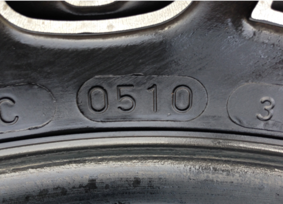 ยาง Mud Maxxis 30 9.5 R15 พร้อมใช้งาน ราคาไม่แพง