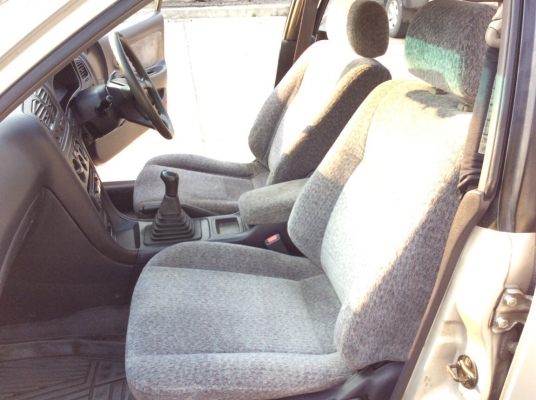 ขายรถ มิตซู อัลติมา ตัวท็อป ปี94 เครื่อง V6 24valve 2.0 เกียร์ธรรมดา ไฟฟ้าทั้งคัน ถายในสวยเดิมๆเบาะสวยสะอาด แอร์เย็นวิทยุมีพร้อม ตัวถังเดิมๆบางทั้งคันสีบางๆมีซีดบางชิ้น แม็กขอบ 15&quot; รถขับดีครับ พร้อมใช้ ภาษี59 ขายถูกครับ