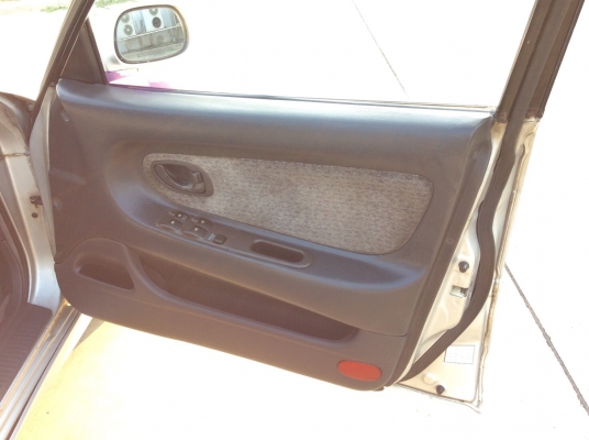 ขายรถ มิตซู อัลติมา ตัวท็อป ปี94 เครื่อง V6 24valve 2.0 เกียร์ธรรมดา ไฟฟ้าทั้งคัน ถายในสวยเดิมๆเบาะสวยสะอาด แอร์เย็นวิทยุมีพร้อม ตัวถังเดิมๆบางทั้งคันสีบางๆมีซีดบางชิ้น แม็กขอบ 15&quot; รถขับดีครับ พร้อมใช้ ภาษี59 ขายถูกครับ