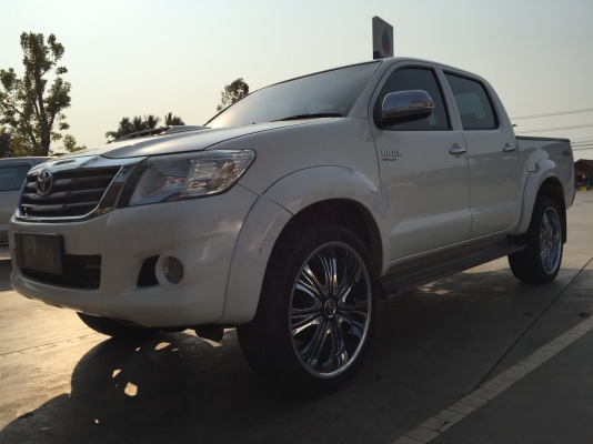 Toyota Vigo 2.5champ auto ปี56 แมกยางใหม่ขอบ22 ป้ายประมูล รถสวยจัดมือ1ป้ายแดง