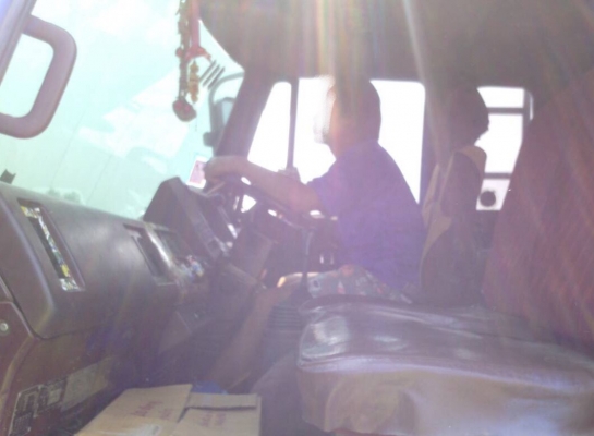 ISUZU ROCKY 175 HP 6BG1 หกล้อดั๊มพ์ กระบะดั๊มพ์เหล็ก 5 ตันความยาว 3.60 เมตรสภาพสวยจัดพร้อมบรรทุกพร้อมใช้งานได้เลยครับ ภายในห้องเก๋งสวยสะอาดคอนโซลครบพร้อม แอร์เย็น พวงมาลัยเพาเวอร์ ระบบเบรคทริ๊ปฟี้ ช่วงล่างคัชซีไม่บวม ยาง 8.25 ขอบ 16 สภาพดีแระมาณ 65\% พร้อม