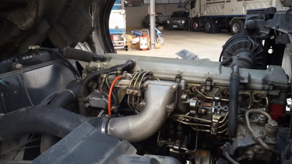 ขายรถบรรทุกสิบล้อ Hino Mega 220แรง เพลาเดียว ยาว 7.50 ม. สภาพสวย วิ่งน้อย ยางดี โทร.081-1816119และ088-1631587