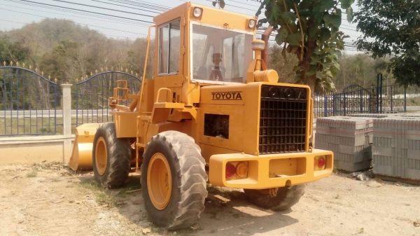 TOYOTA S58-11รถตักสภาพดีมากพร้อมใช้