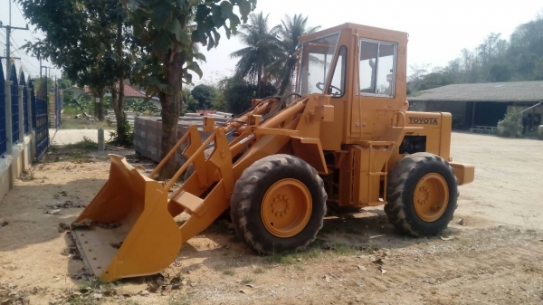 TOYOTA S58-11รถตักสภาพดีมากพร้อมใช้