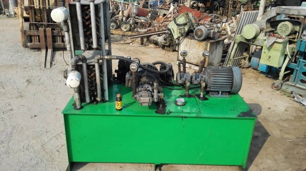 *** Sold *** ชุดพาวเวอร์ยูนิตดับเบิ้ลปั้มแบบสองตอน ขนาด 7.5 HP. ติดตั้งแผงระบายความร้อน2ชุด ถังใหญ่ 760 ลิตร วาวล์คอนโทรลครบ สภาพสวยพร้อมใช้