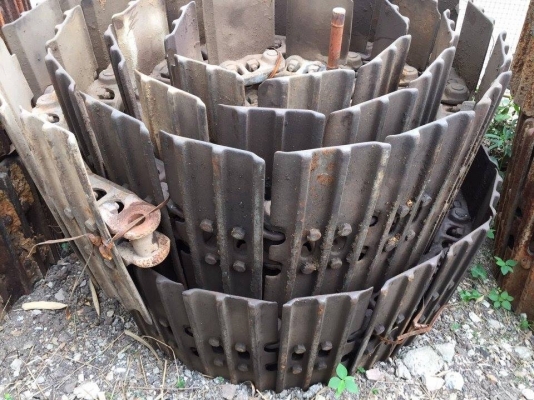 โซ่พร้อมใบเก่า kobelco sk120-3-5 ใบยาว 50 ซม เส้นละ 38,000