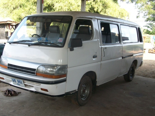 -ขายรถตู้ โตโยต้า ช่วงยาว มีคัชซี  เอาไปใช้งานใด้เลย เครื่องดีเชล 2.5