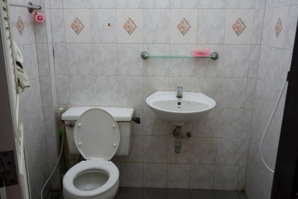 - ขายด่วน บ้านแฝด ทาวน์เฮาส์ 2 ชั้น 33 ตรว. 2.3 ลบ. (พร้อมโอนให้เลยจ้า)  บ้านเลขที่ 85"87