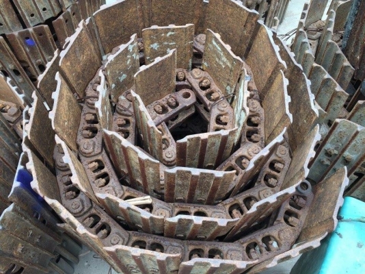 โซ่พร้อมใบเก่านอกญี่ปุ่น komatsu pc60-6-7